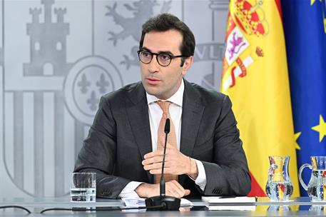 8/04/2025. Rueda de prensa tras el Consejo de Ministros: Mónica García, Pilar Alegría, Carlos Cuerpo y Diana Morant. El ministro de Economía...