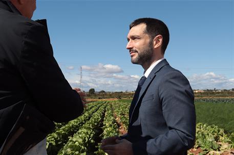 El ministro de Derechos Sociales, Consumo y Agenda 2030, Pablo Bustinduy, durante su visita a Valencia